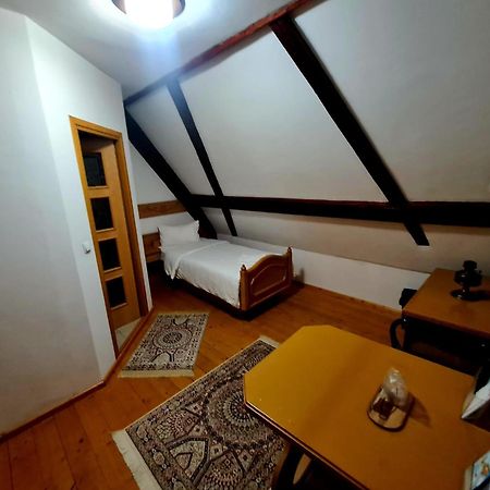 Hotel Armenopolis - Adults Only Gherla Exterior foto