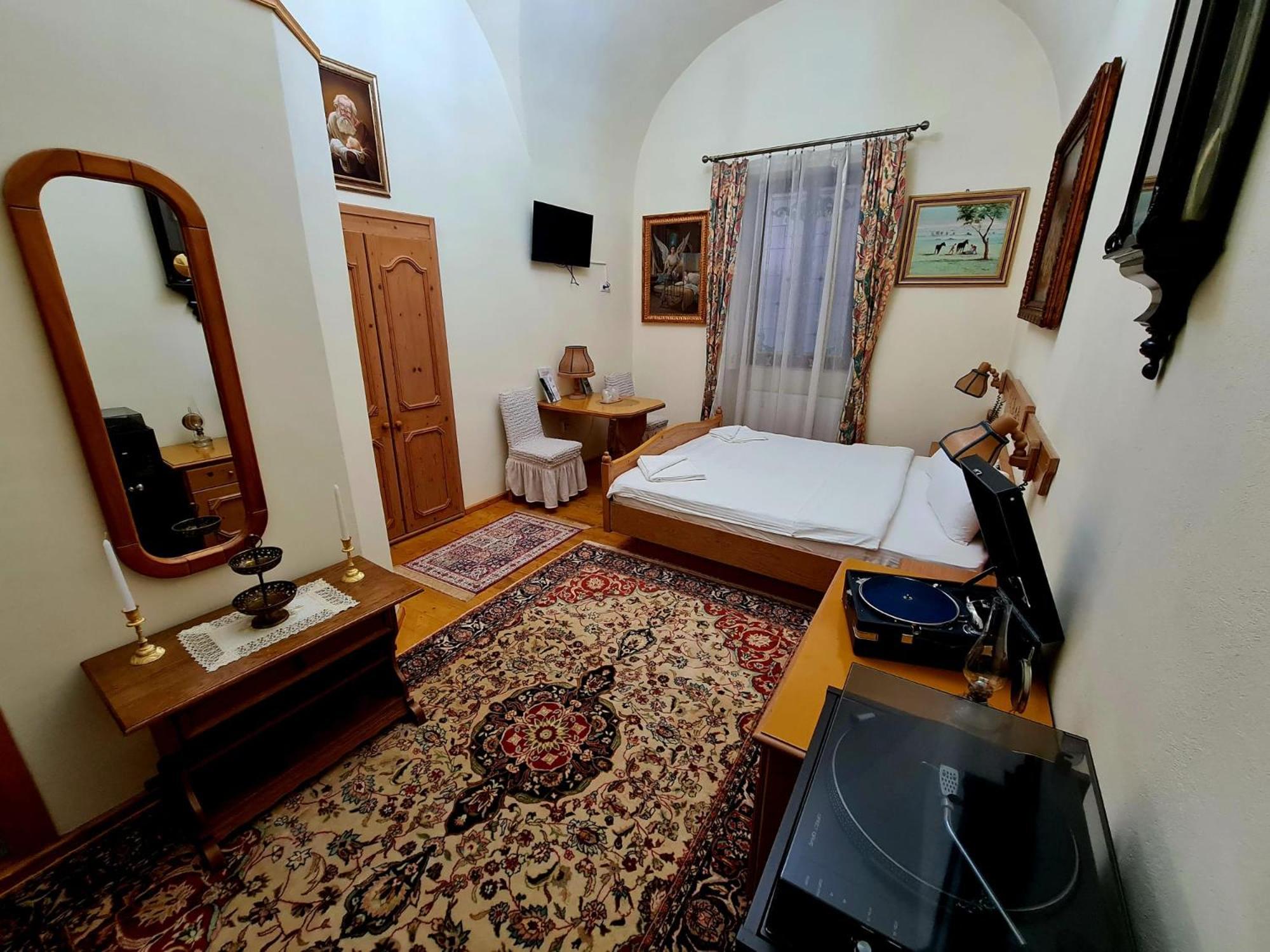 Hotel Armenopolis - Adults Only Gherla Exterior foto